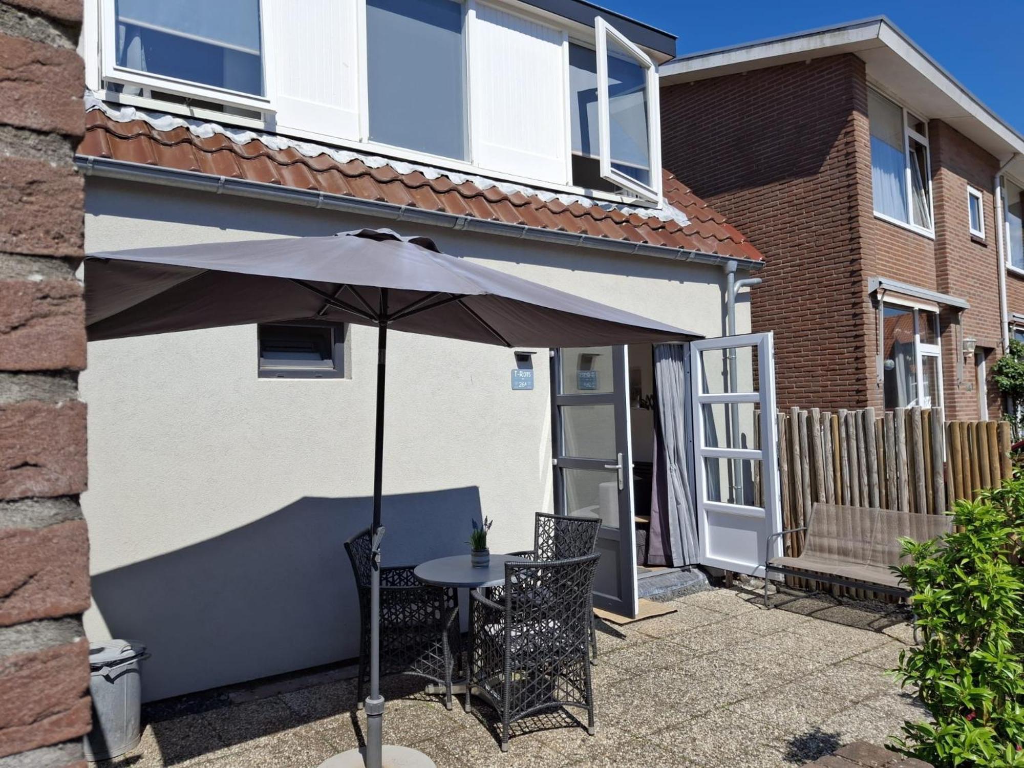 T-Rots, Prachtig Zomerhuis Noordwijk Kültér fotó